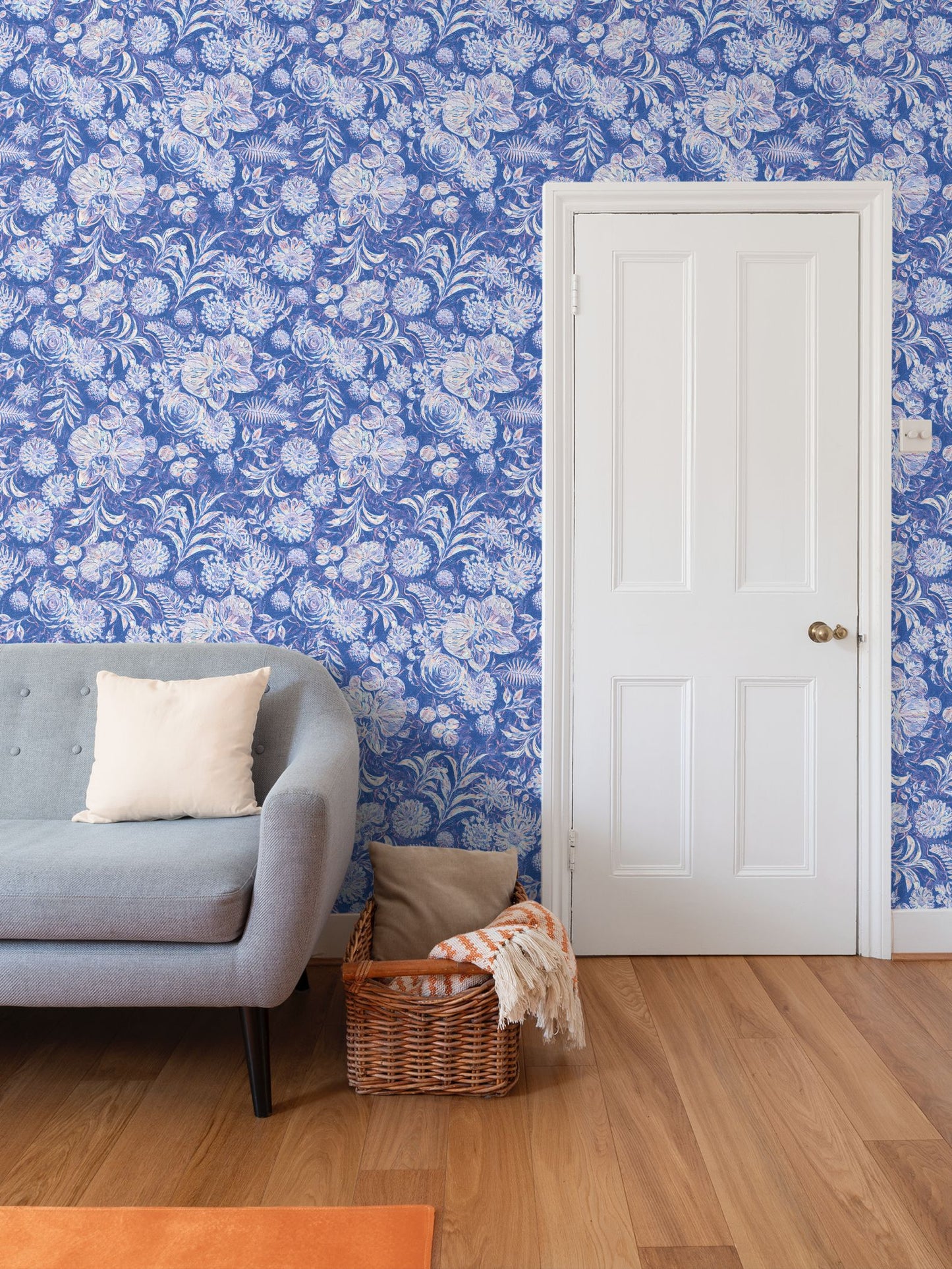 BIG FLORAL - REPEAT PATTERN WALLPAPER - BLUE