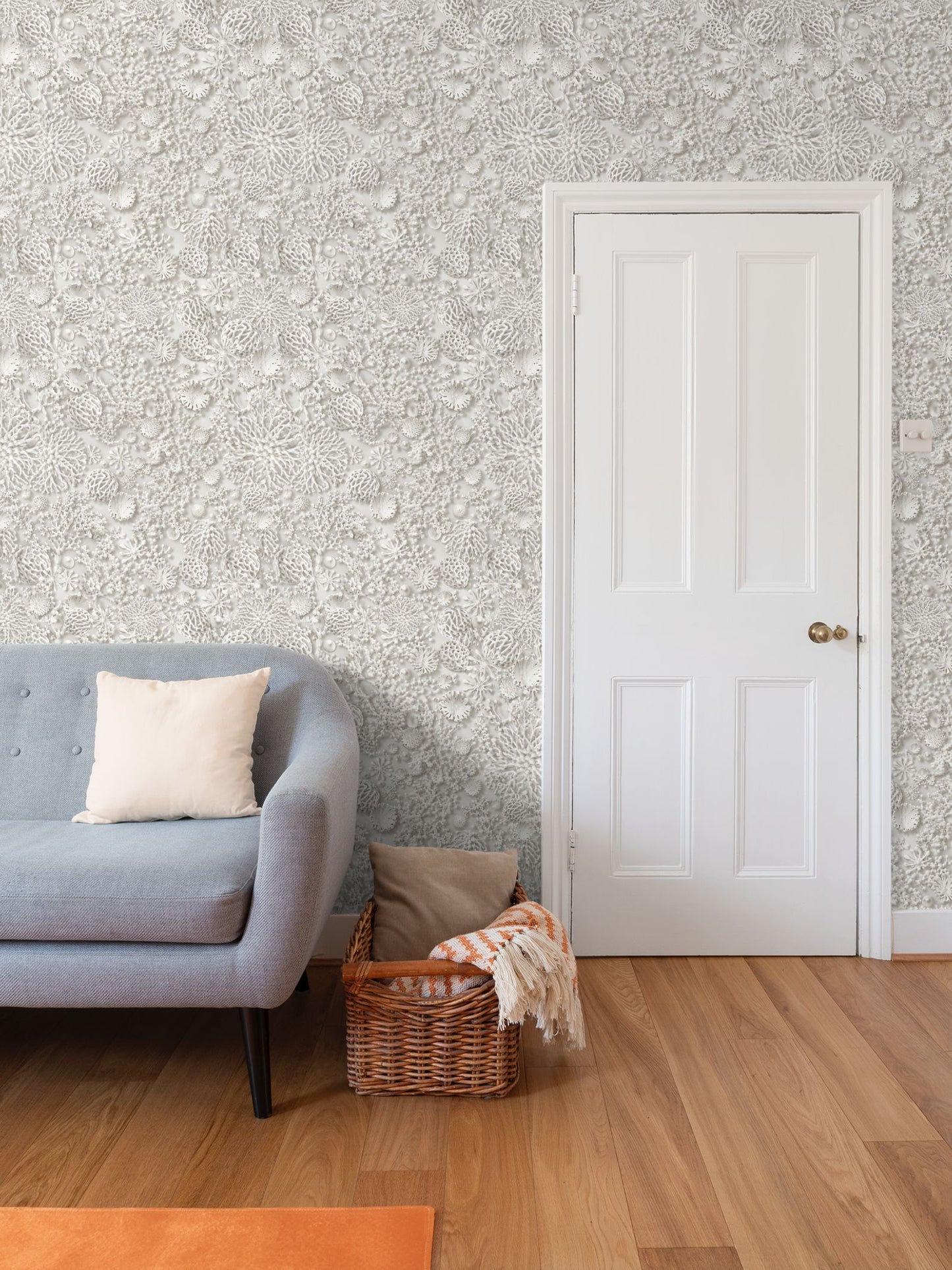 QUIET CORAL - WHITE PEARL - REPEAT PATTERN WALLPAPER