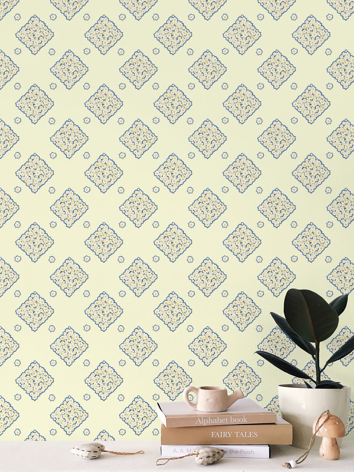 DAISY TRELLIS - MORNING CREAM - REPEAT PATTERN WALLPAPER