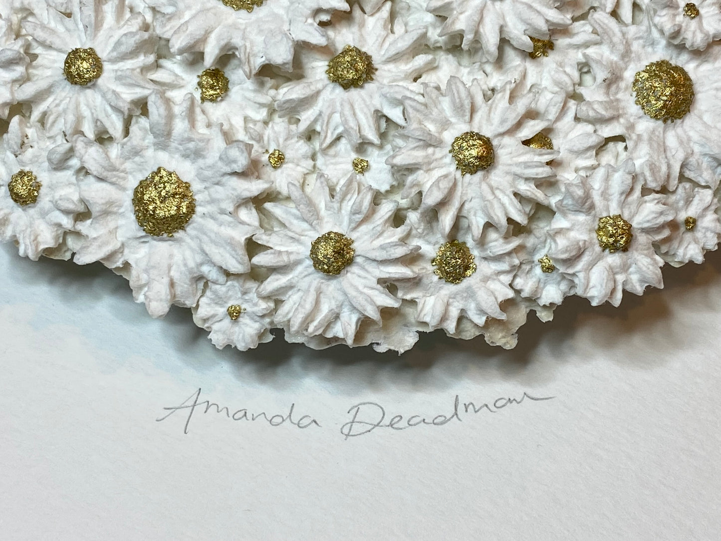 AS FRESH AS A DAISY (ROUND ON RAISED DOME)