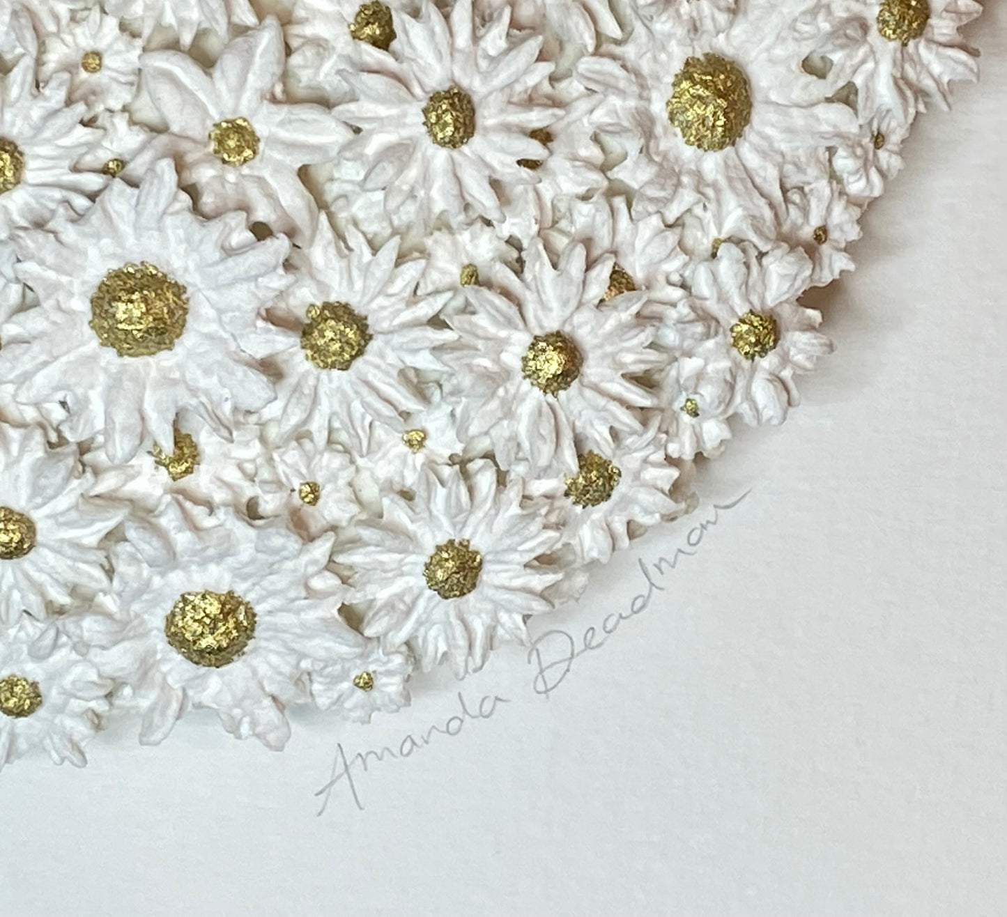 AS FRESH AS A DAISY (ROUND ON RAISED DOME)
