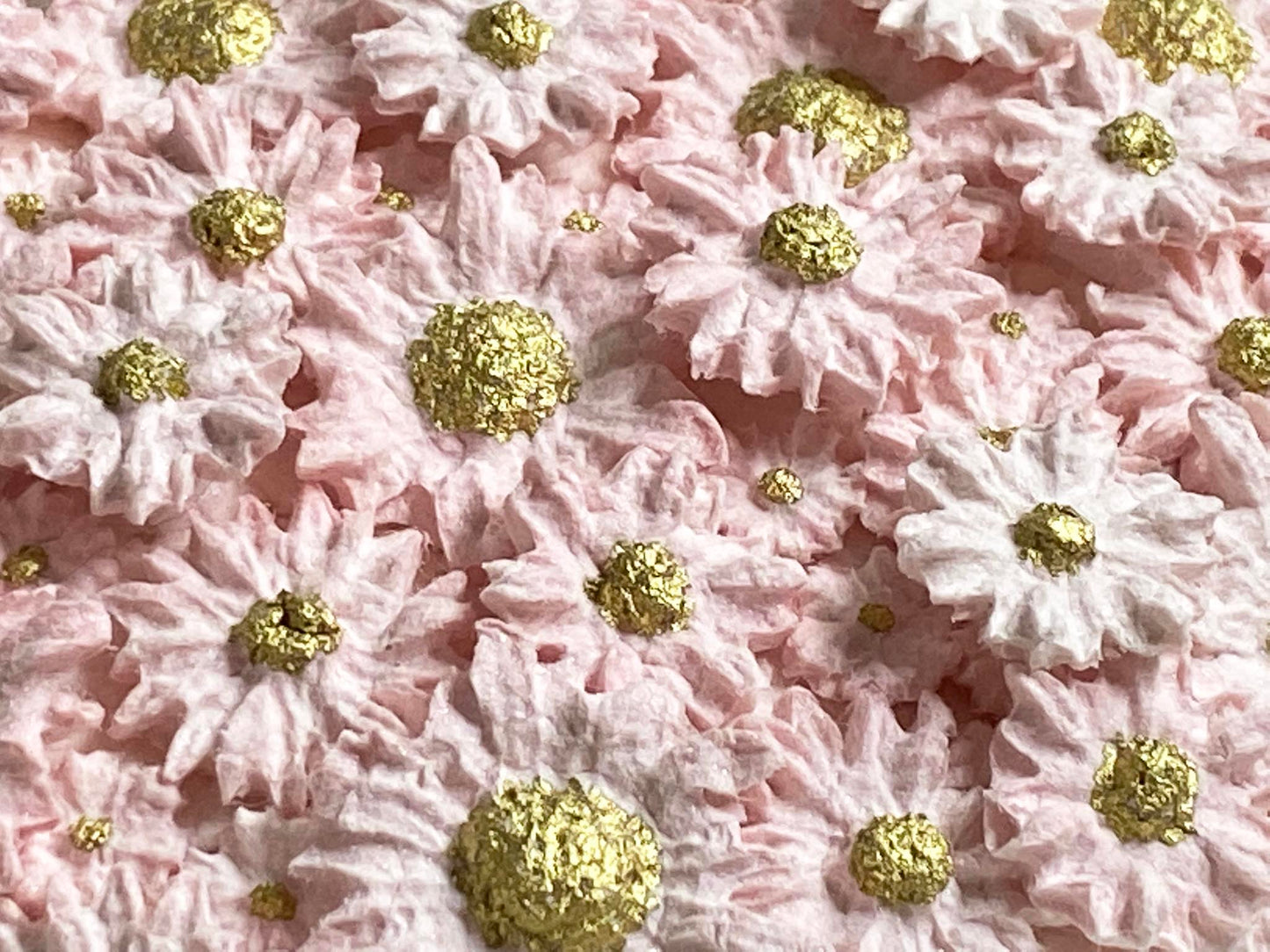 AS FRESH AS A DAISY (PALE PINK ON DOMED HEART)